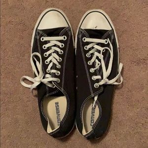 Low top converse black and white size 10